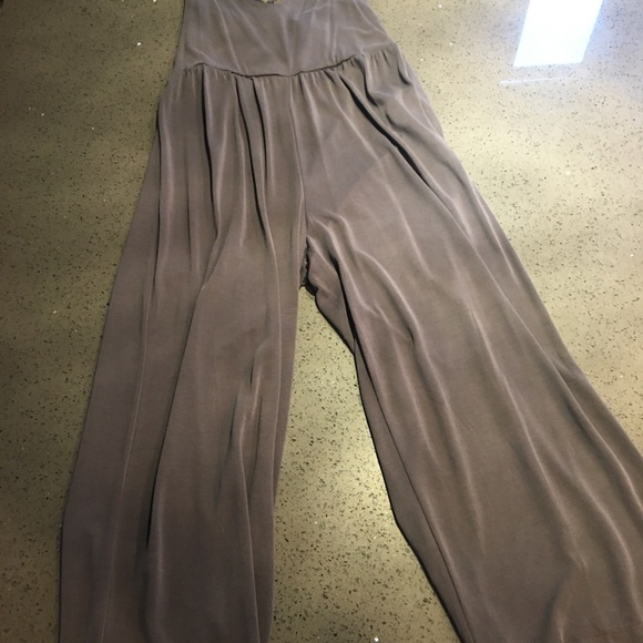 Super cute! Forever 21 jumper - Picture 2 of 3